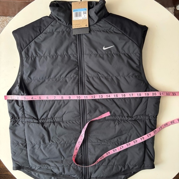 Nike Women's Therma-FIT Swift Running Vest Size Medium Black New - Picture 3 of 10